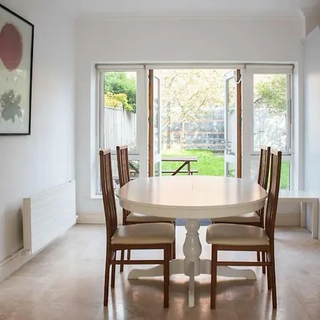 Kelston Townhouse Foxrock