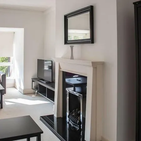 Holiday home Kelston Townhouse *
